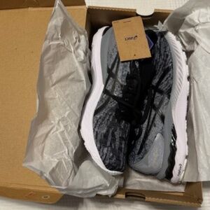 Asics Gel-Nimbus 23 Mens Running Shoes Size 10 (Brand New)